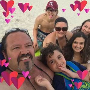 Meet your Posher, Noha